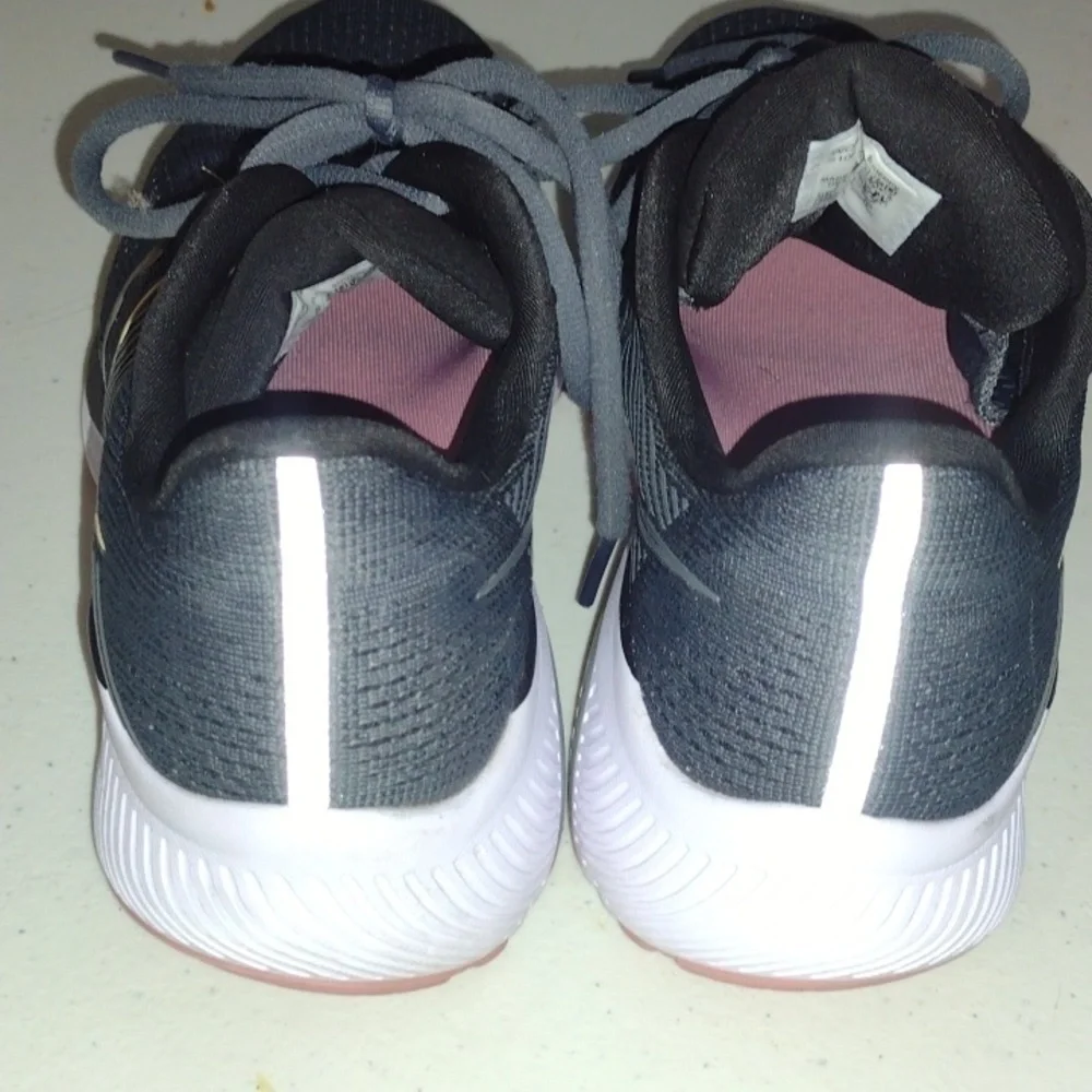 Saucony Guide 14 PowerRun Charcoal Rose Sneakers Woman’s 7 fromfit walking runni